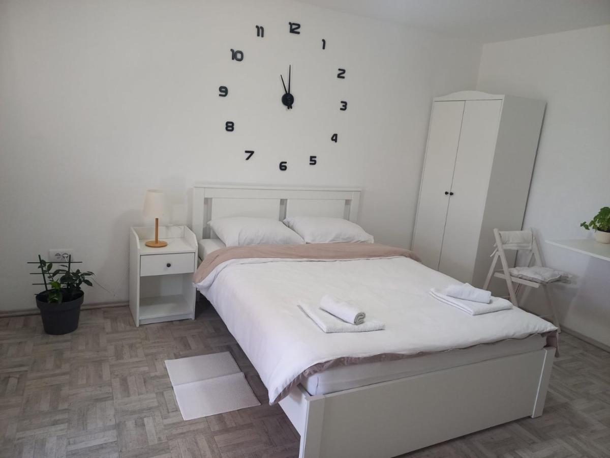 Apartman Flora Vrdnik Εξωτερικό φωτογραφία